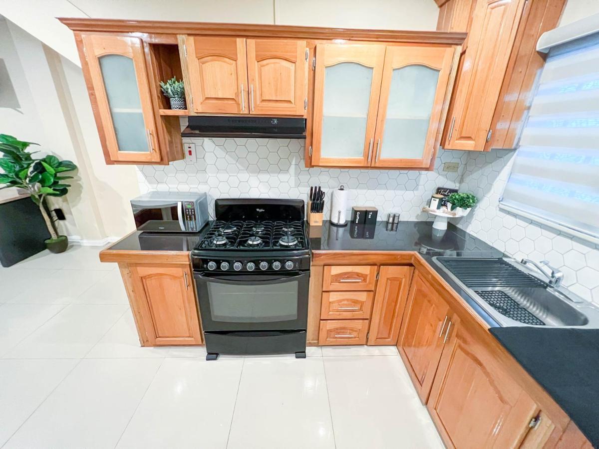 Stacys Place #4 Studio Apartment Port of Spain Ngoại thất bức ảnh
